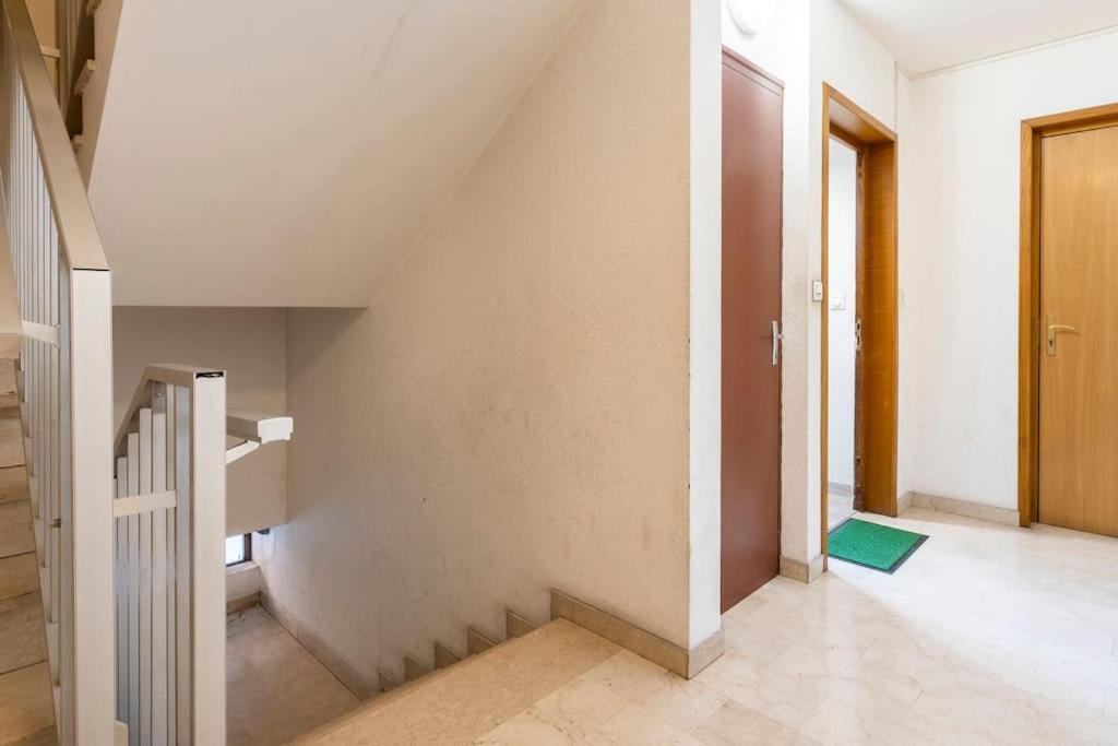 Studio Cosy Proche Du Centre + Parking Gratuit كلوز المظهر الخارجي الصورة